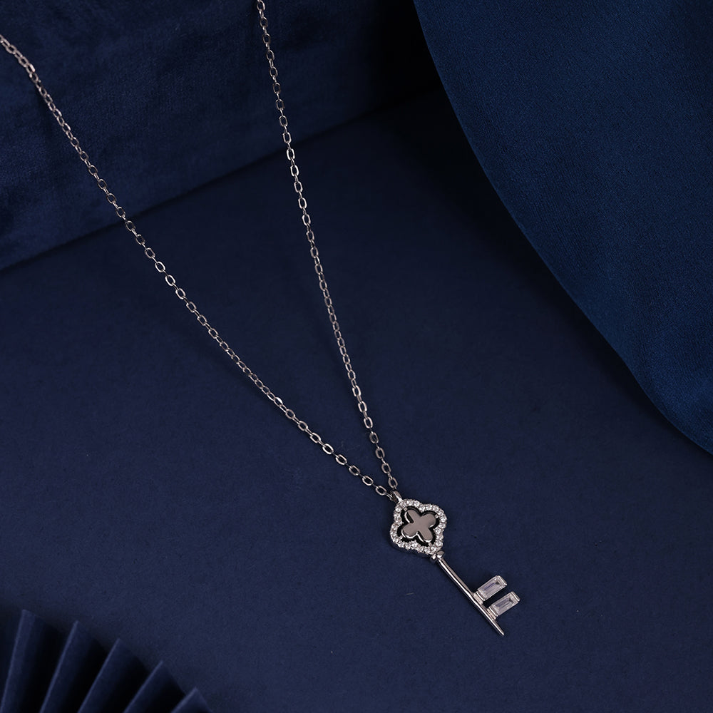 AllWell Stylish 925 Sterling Silver Austrian Stone Clover Key Chain Pendant