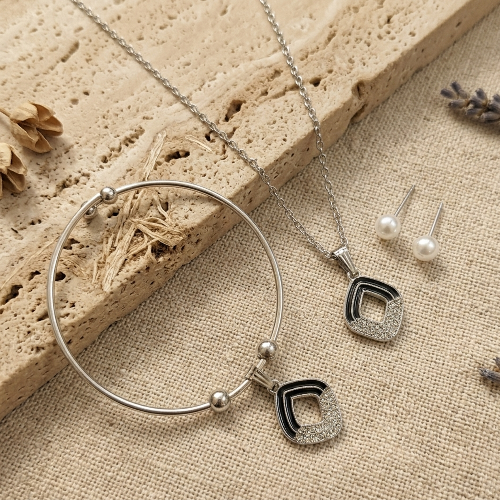Urthn Silver Plated Chain Pendant Earrings And Bracelet Jewellery Combo Set