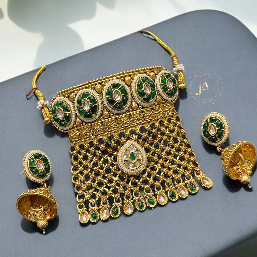 Neetu Art Gold Plated Pota Stone And Beads Choker Necklace Set