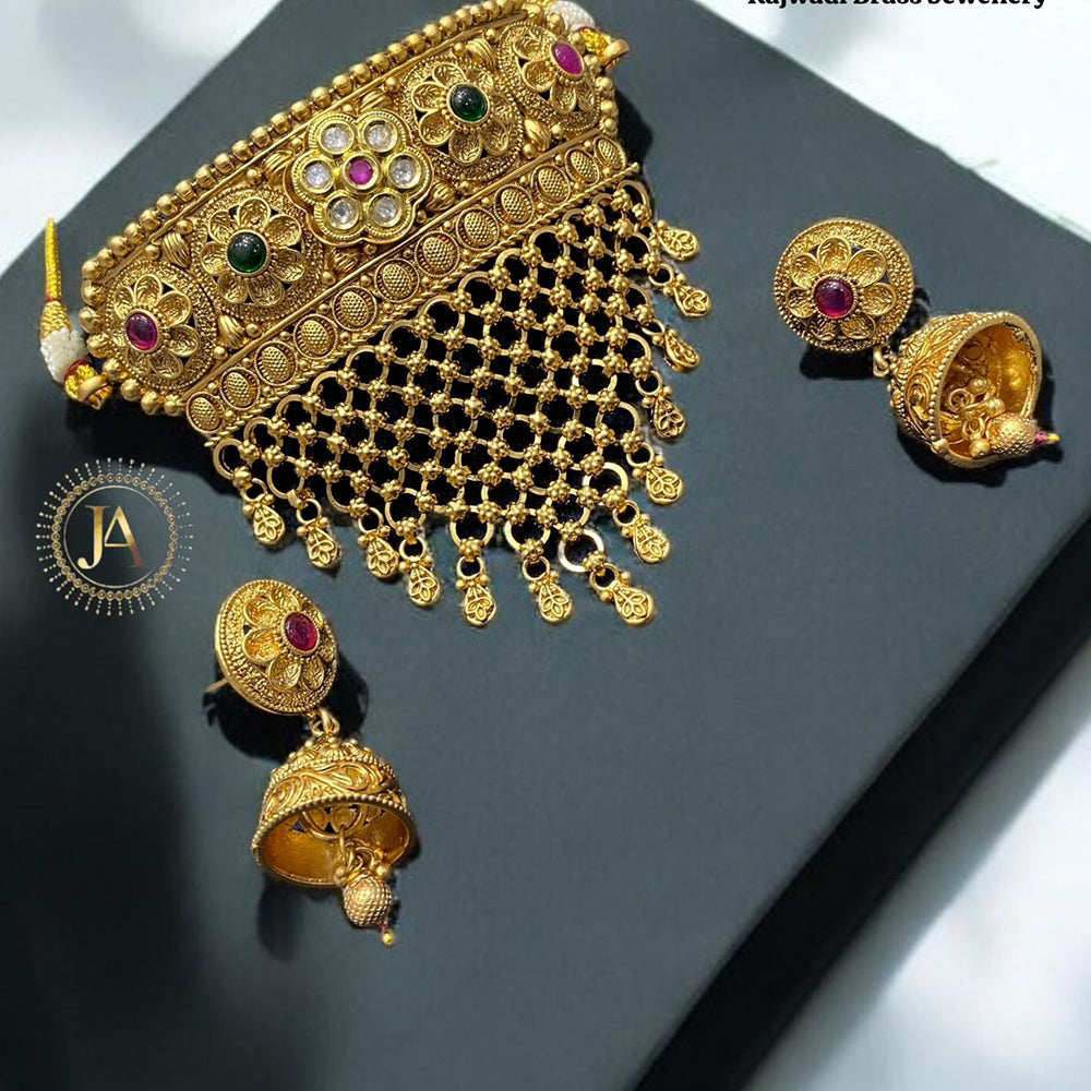 Neetu Art Gold Plated Pota Stone And Beads Choker Necklace Set