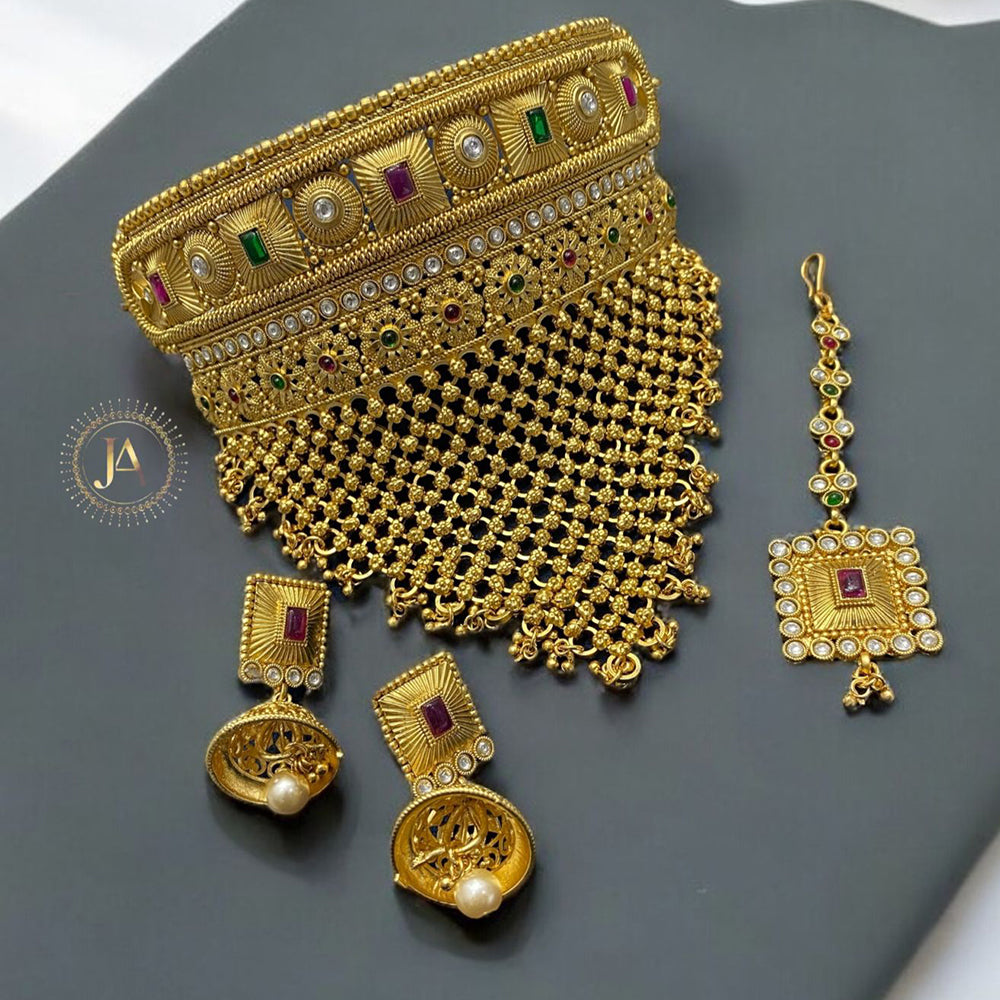 Neetu Art Gold Plated Pota Stone And Beads Choker Necklace Set