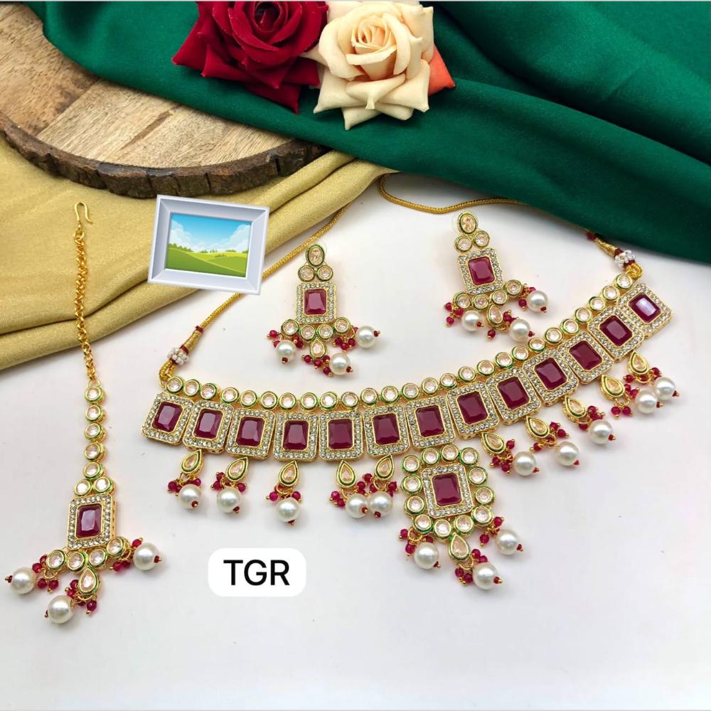 Manisha Jewellery Gold Plated Pota Stone And Pearl Necklace Set