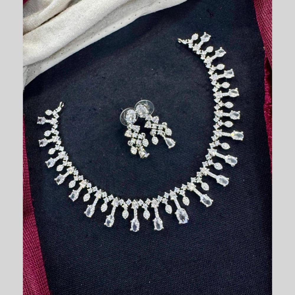 Manisha Jewellery Trend Edition Austrian And Crystal Fusion Necklace Set