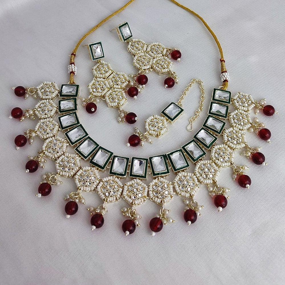 Lucentarts Jewellery Gold Plated Kundan And Beads Necklace Set