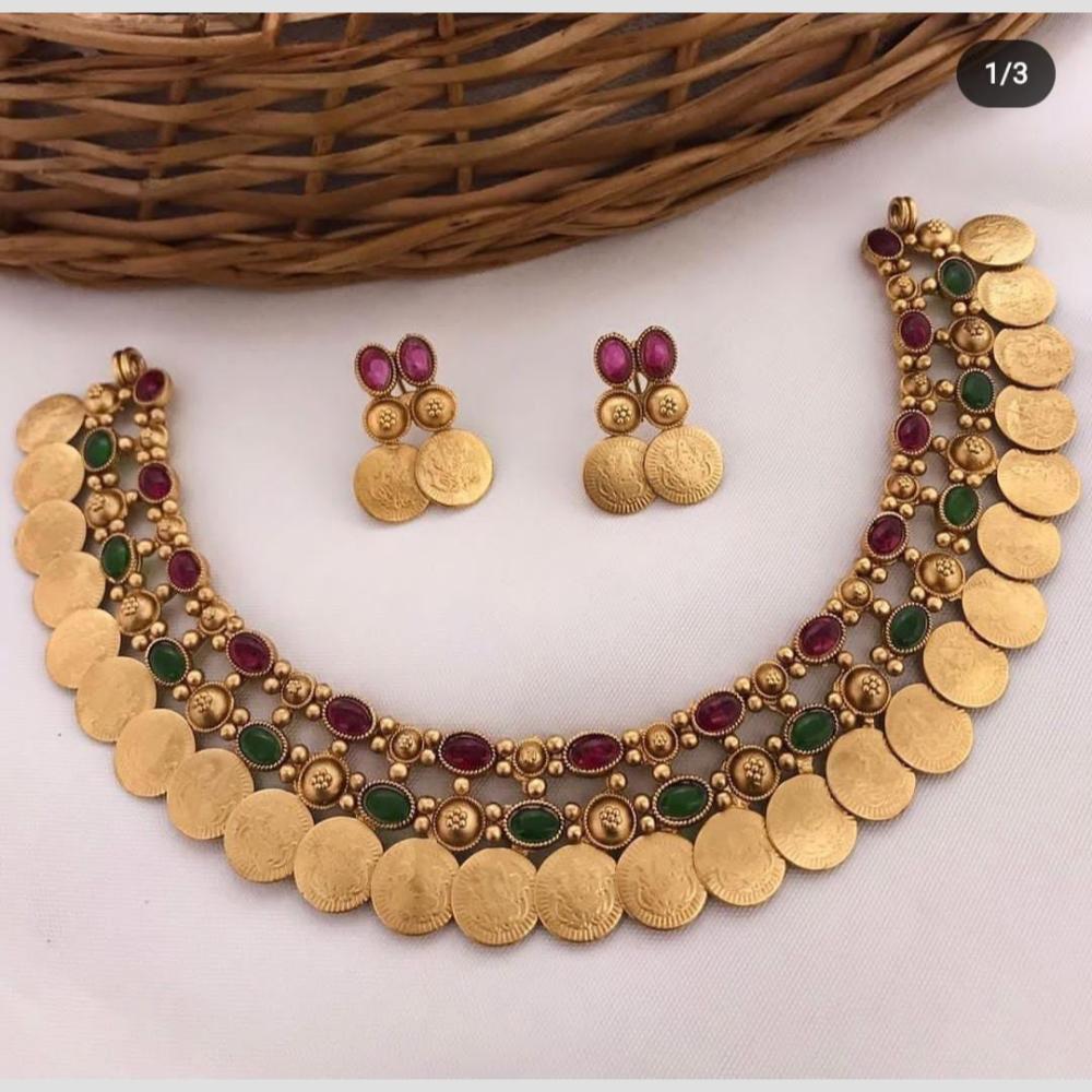 Lucentarts Jewellery Gold Plated Pota Stone Temple Choker Necklace Set