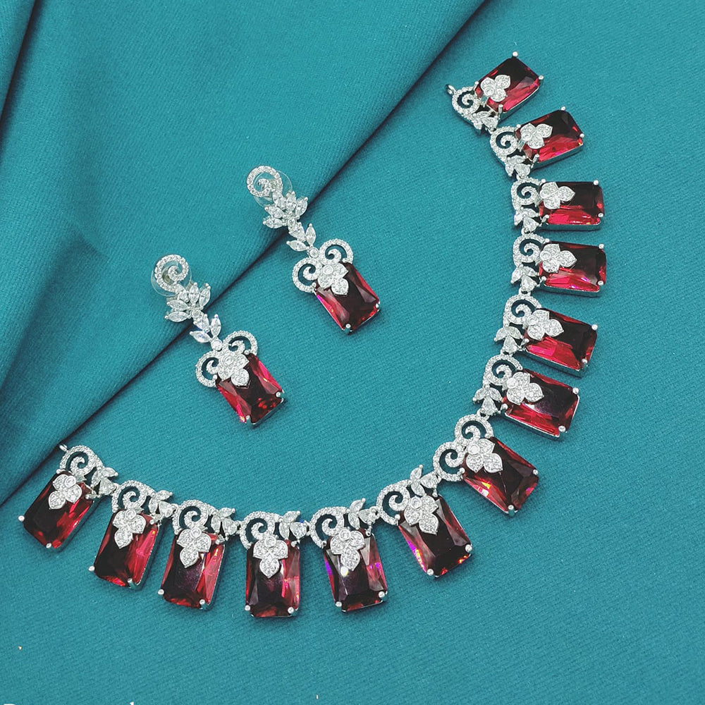 Lucentarts Jewellery Designer American Diamond Necklace Set