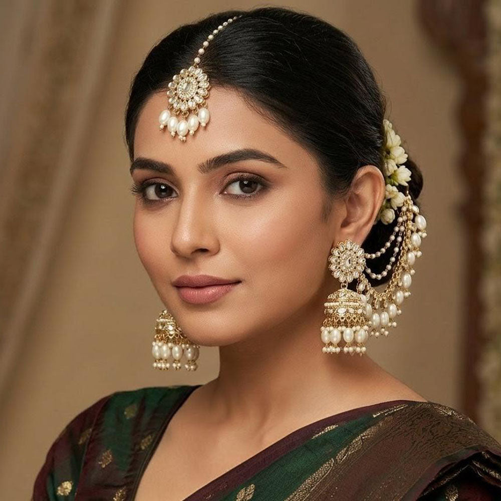 Lucentarts Jewellery Elegant Kundan Stone And Beads Jhumki Earrings With Maangtikka