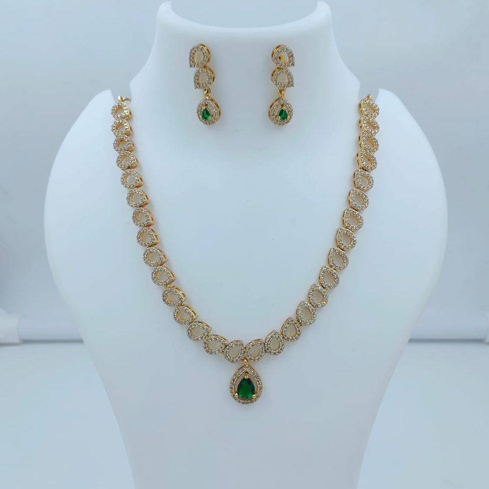 Lucentarts Jewellery Gorgeous Crystal Stone And Austrian Stone Necklace Set