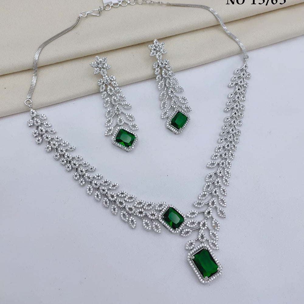 Lucentarts Jewellery Luxury American Diamond Necklace Set