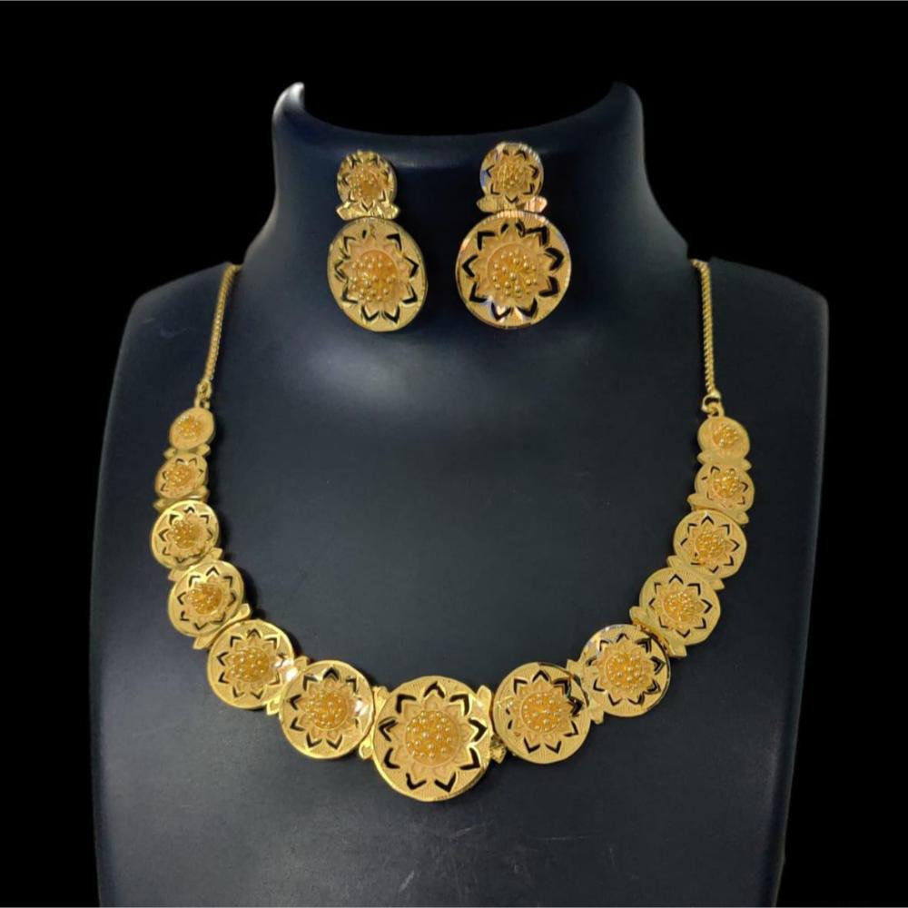 Pari Art Jewellery Forming Necklace Set