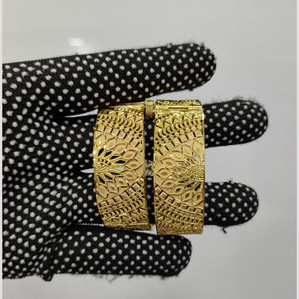 Pari Art Jewellery Designer Forming Openable Bangles Set