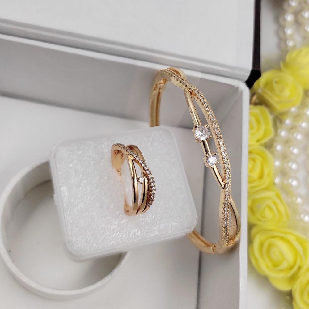 Kavita Art Gold Plated Austrian Stone Bracelet With Ring