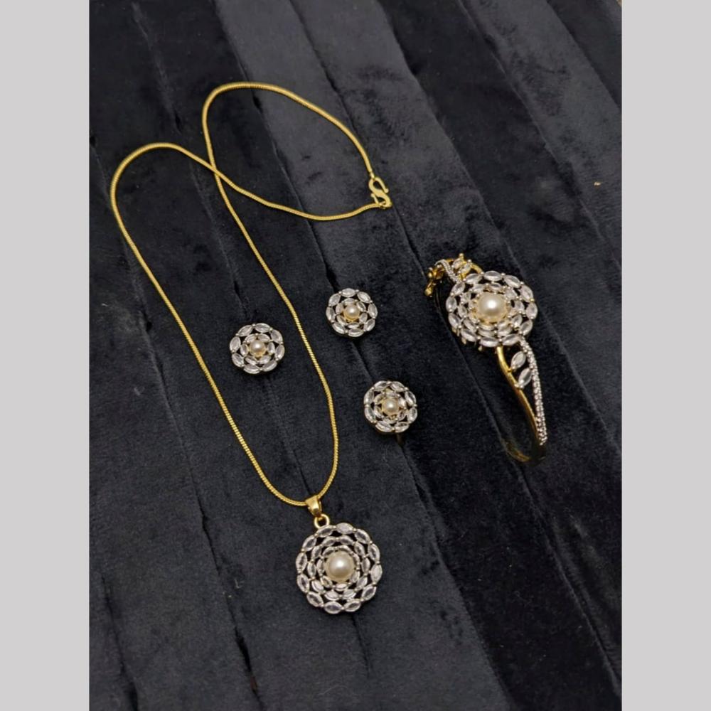 Kavita Art Gold Plated Crystal Stone Pendant Set With Bracelet
