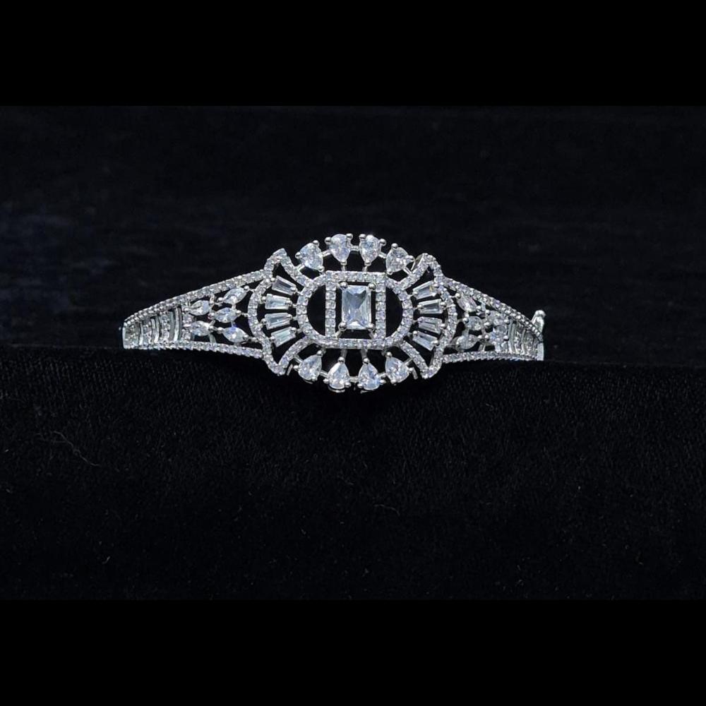 Kavita Art Silver Plated American Diamonds Bracelet