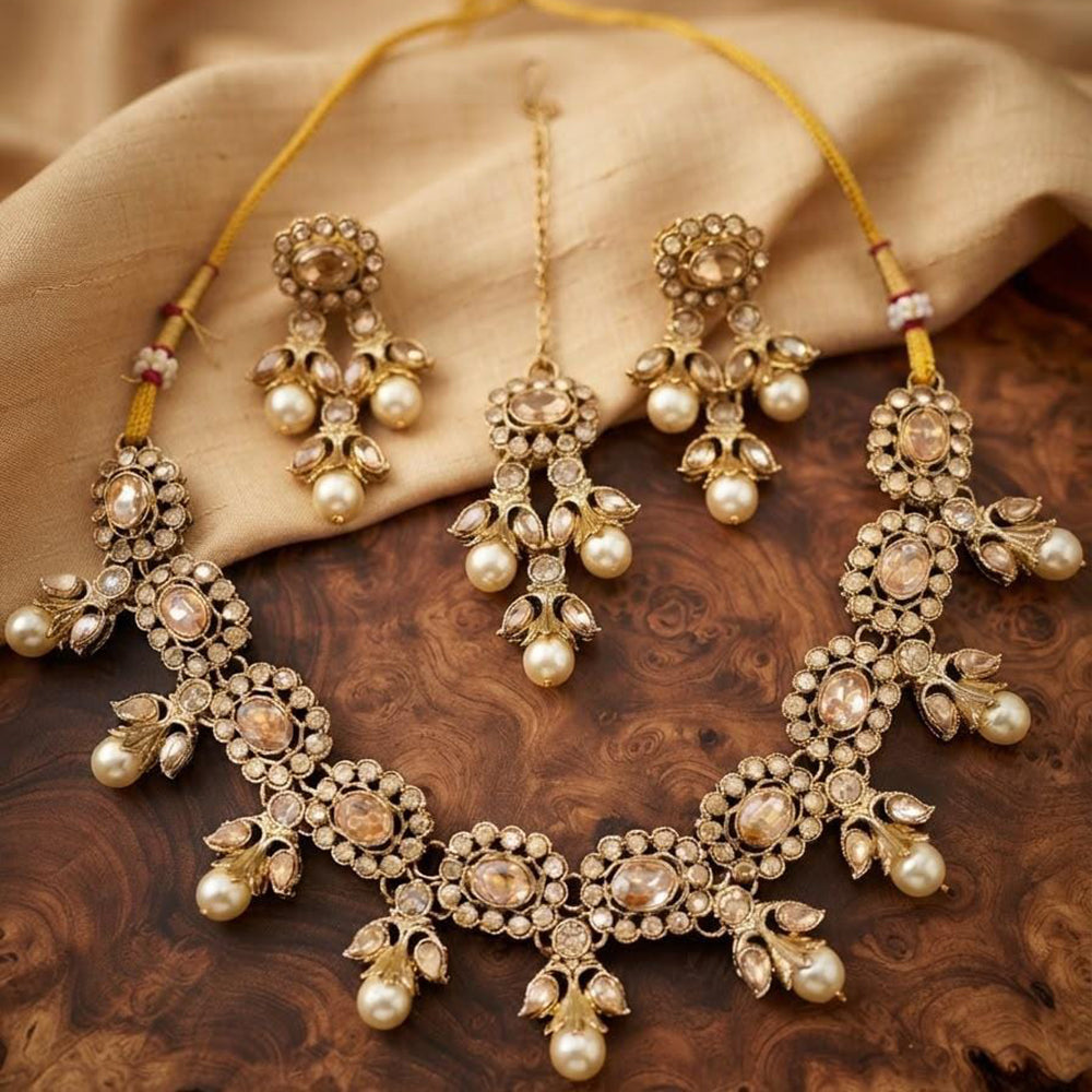 Kavita Art Premium Crystal Stone And Pearl Necklace Set