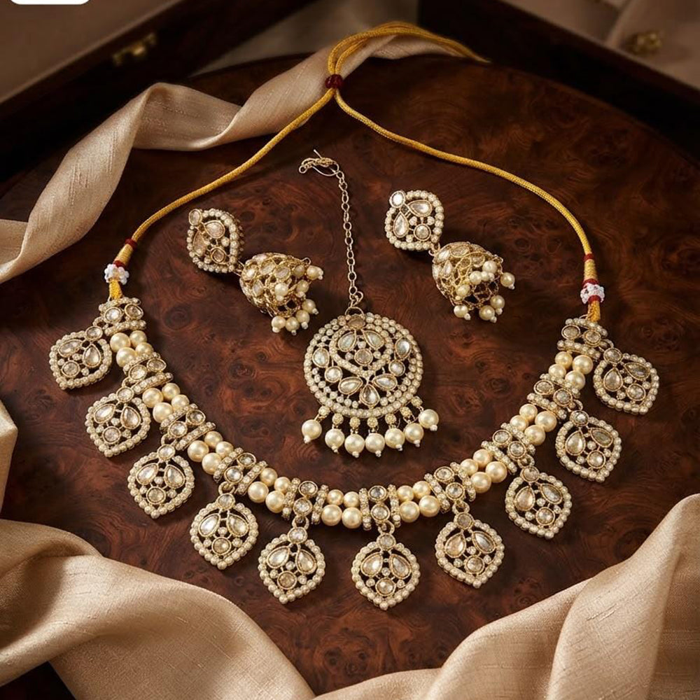 Kavita Art Premium Crystal Stone And Pearl Necklace Set