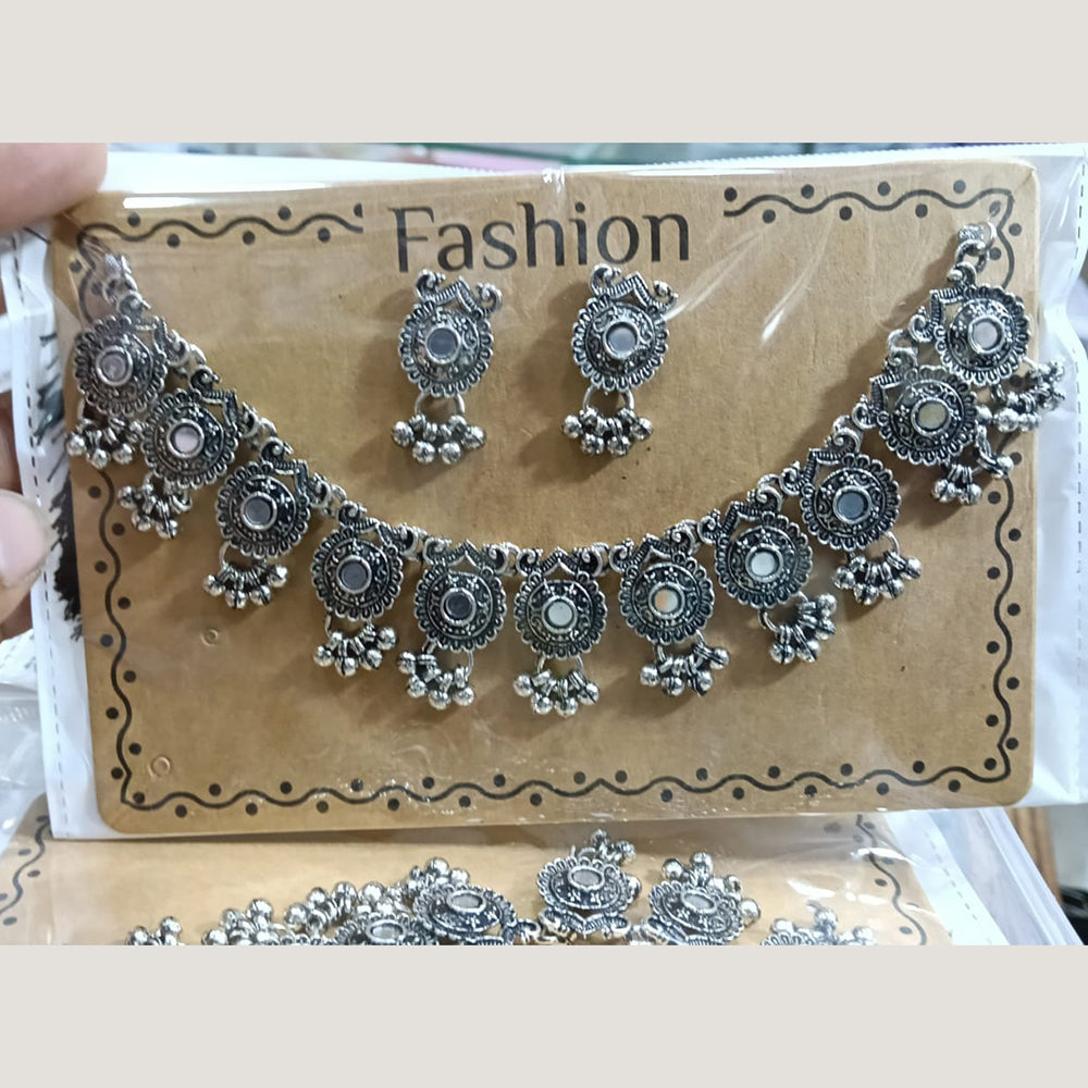 Kavita Art Boho Style Oxidised Plated Mirror And Pearl Necklace Set