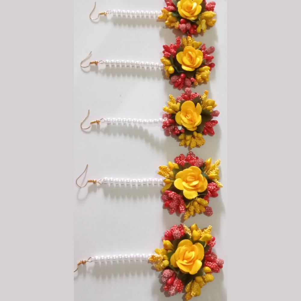 Kavya's Kreation Pearl Floral Mangtikka