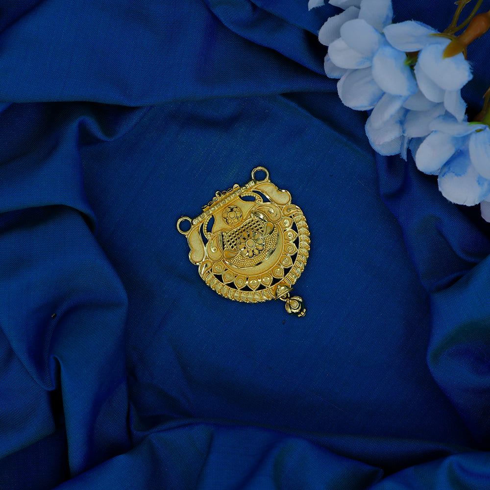Mahavir Stylish DYE Gold Plated Pendant for Women