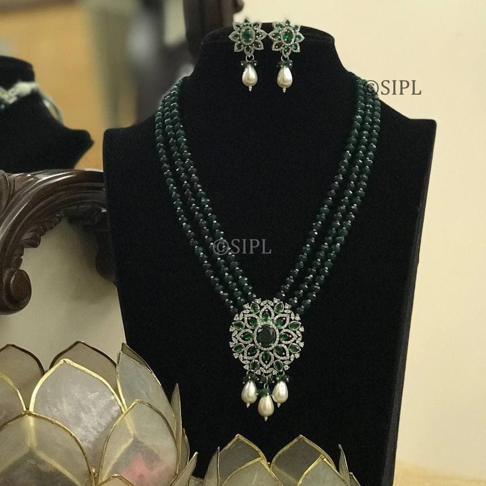 FS Collection Silver Plated AD And Pearl Necklace Set