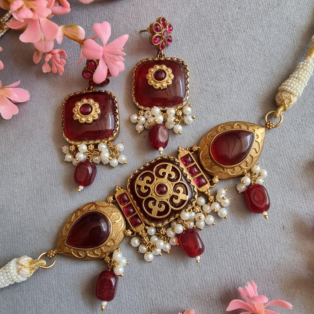 FS Collection Elegant Gold Plated Pota Stones Perfect for Weddings, Festivals Choker Necklace Set
