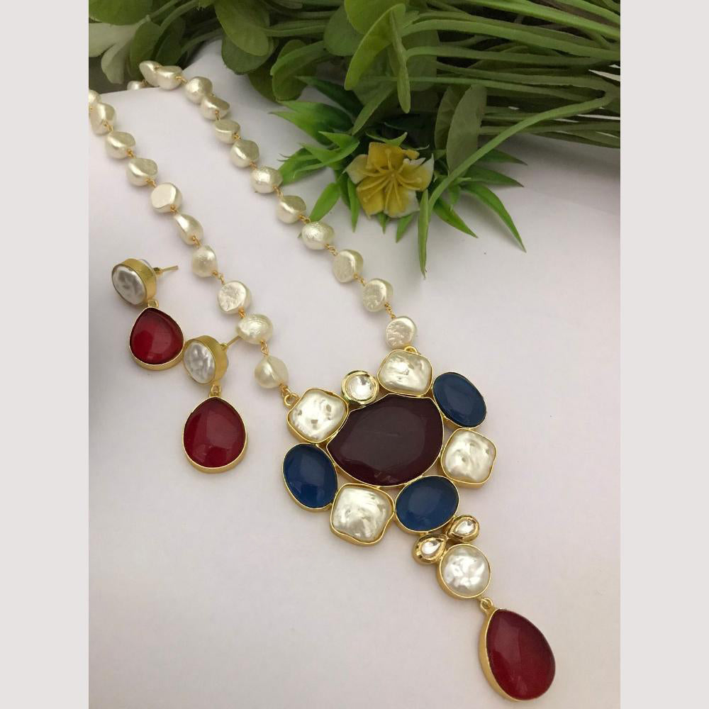 FS Collection Regal Gold Plated with Elegant Mother of Pearl Touch Necklace Set