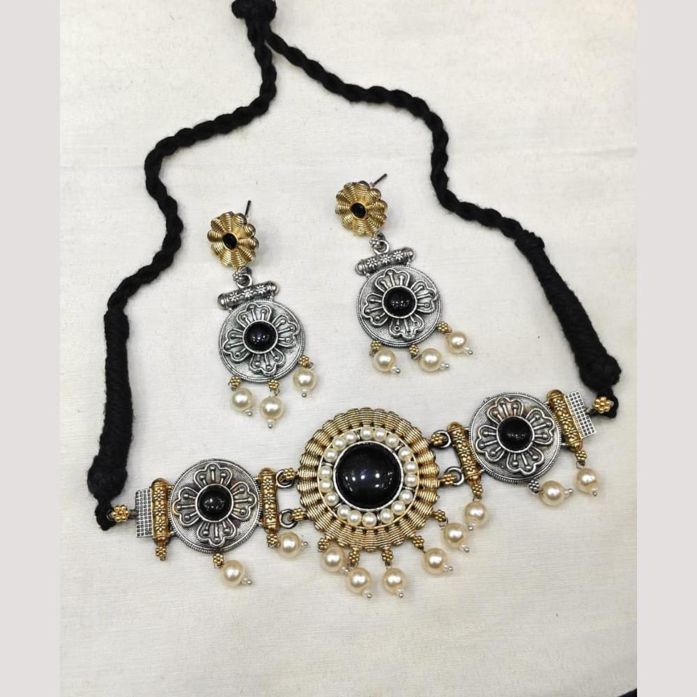 FS Collection Stylish 2-Tone Plated Pota Stones And Pearl Choker Necklace Set