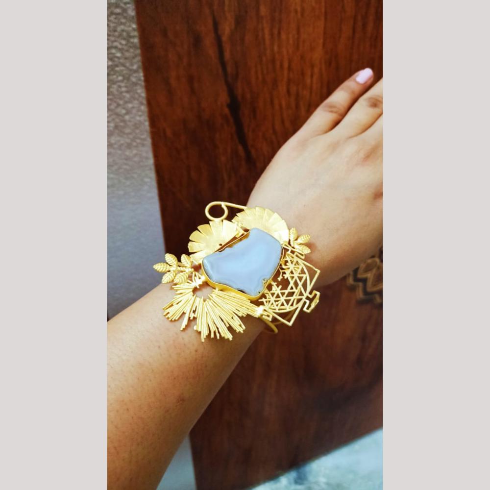 FS Collection Unique Artistic Grey Gemstone Bracelet