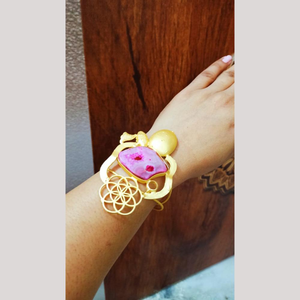 FS Collection Unique Artistic Pink Gemstone Bracelet