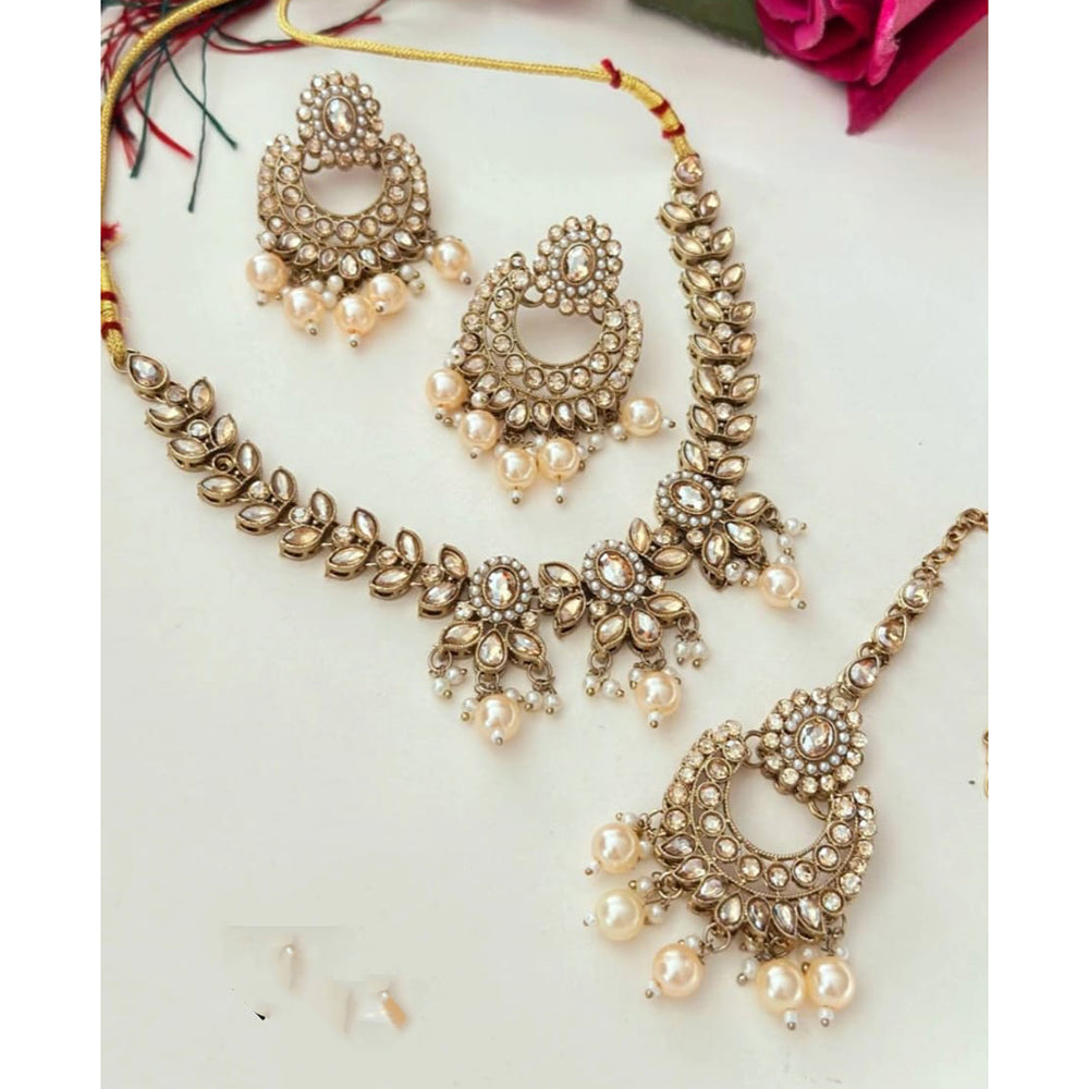 FS Collection Glamorous Crystal Beads With Pearl Necklace Set
