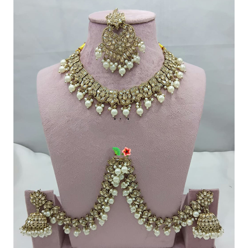 FS Collection Glamorous Crystal Beads With Pearl Necklace Set