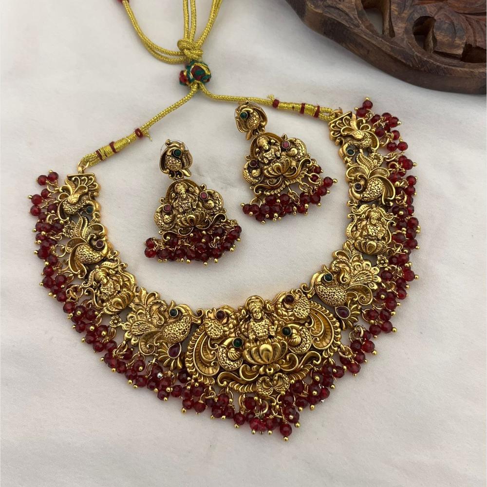 FS Collection Sparkling Pota Stone And Pearl Elegance Temple Necklace Set