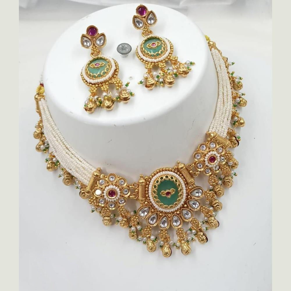 FS Collection Sparkling Pota Stone And Pearl Necklace Set