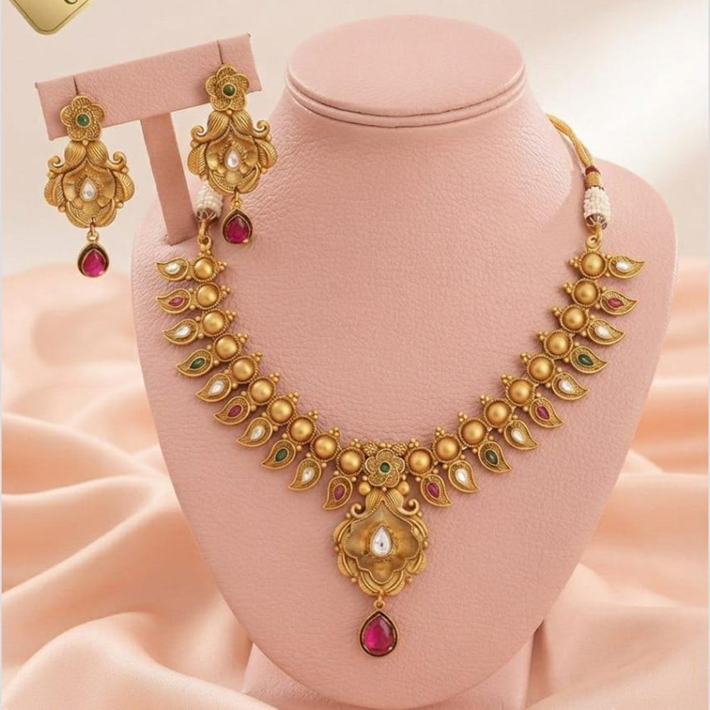 FS Collection Classic Pota Stone And Pearl Necklace Set