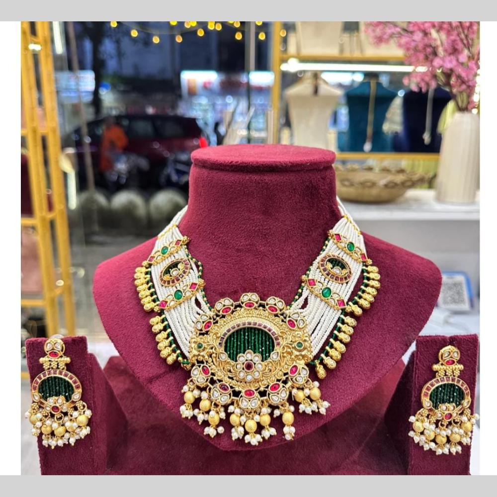 FS Collection Classic Pota Stone And Austrian Stone And Pearl Necklace Set
