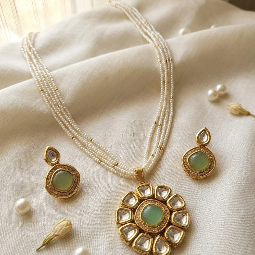 FS Collection Elegant Pota Stone And Pearl Necklace Set