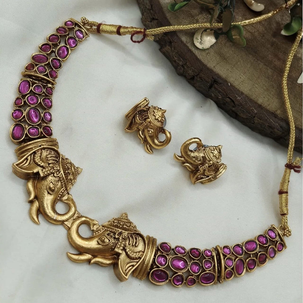 FS Collection Elegant Pota Stone Elephant Motif Necklace Set
