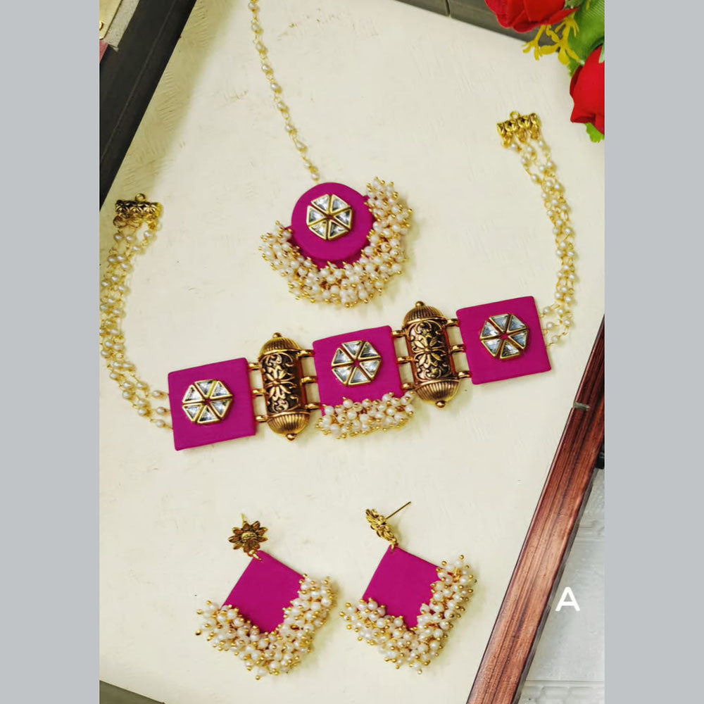 Shrijicreation Gold Plated Handmade Kundan Stone And Pearls Choker Necklace Set