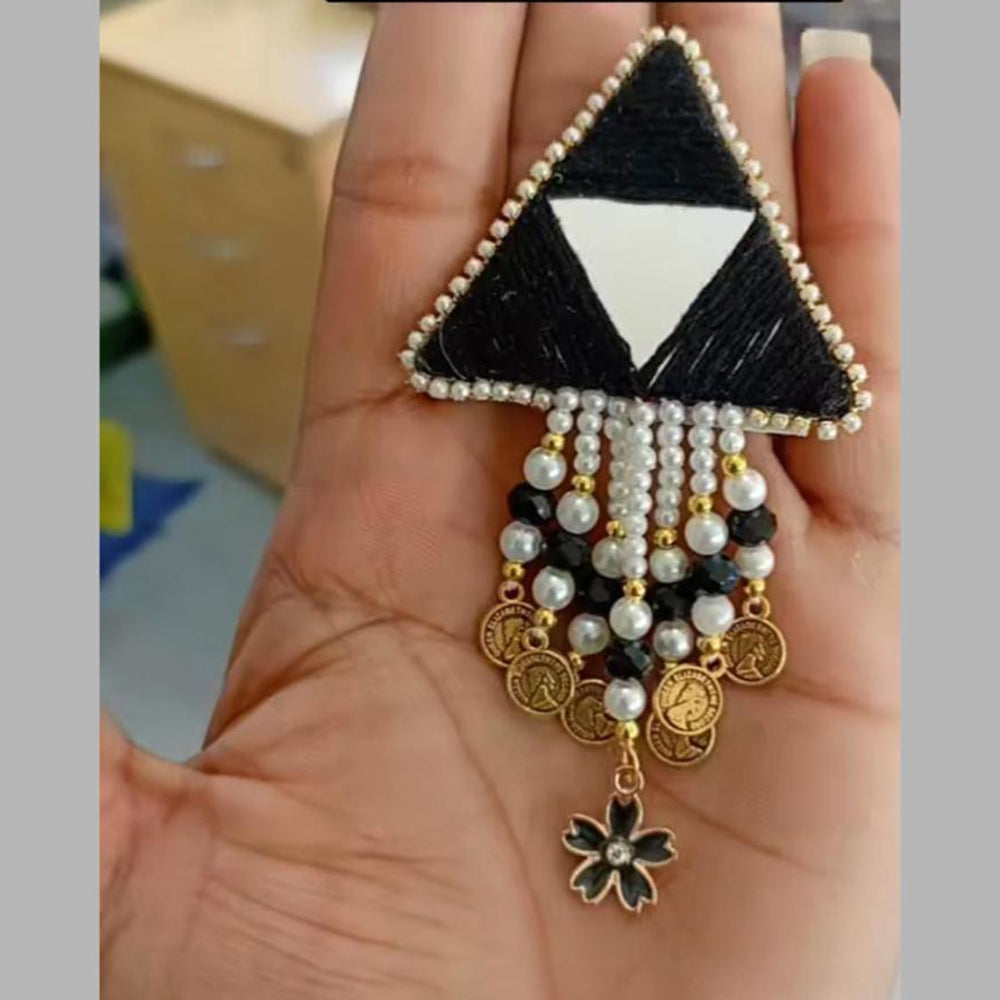 Shrijicreation Pearl And Thread Handmade Saree Pin