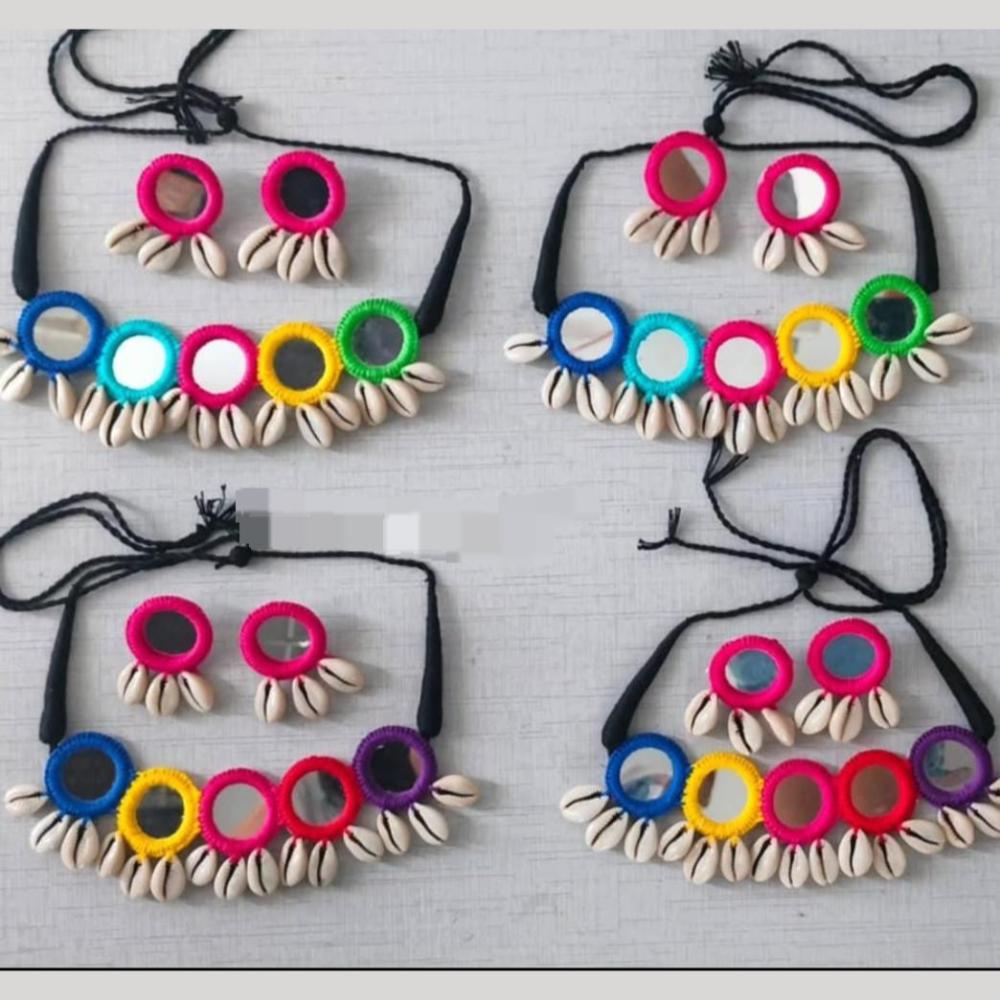 Shrijicreation Handmade Shell Necklace Set (1 Piece Only)