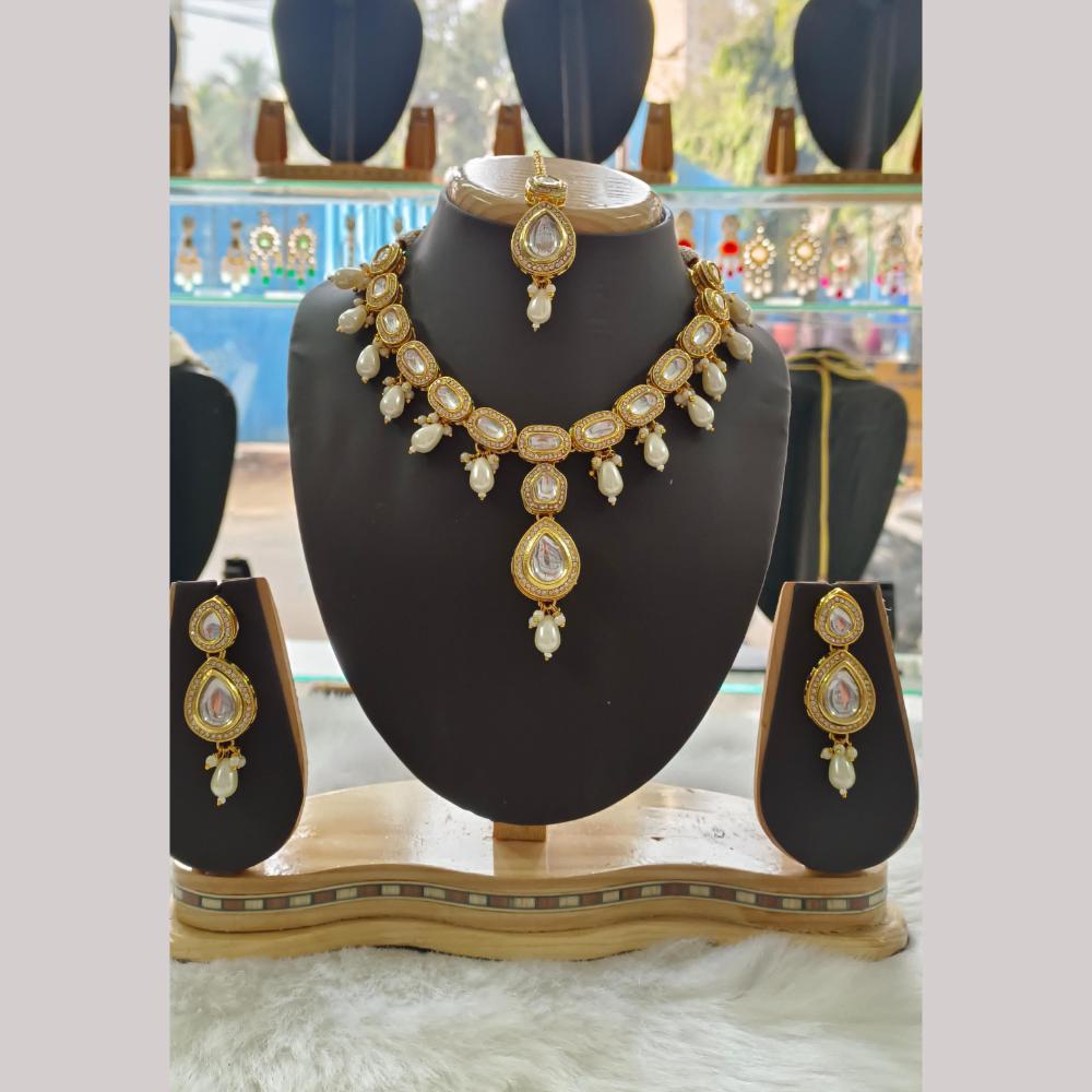 Palak Art Gold Plated Kundan Stone And Beads Necklace Set