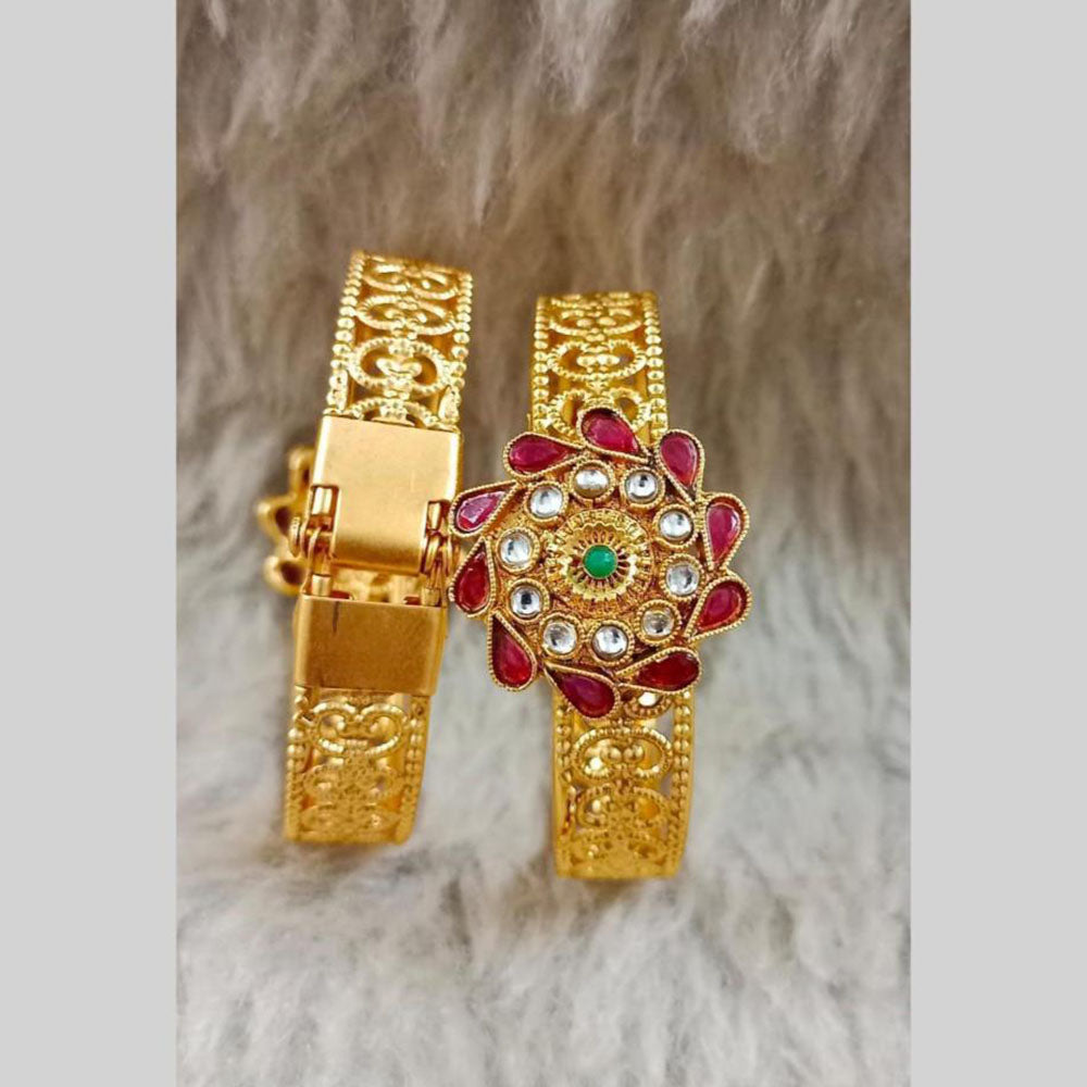 Star India Gold Plated Pota Stone And Pearl Openable Bracelet