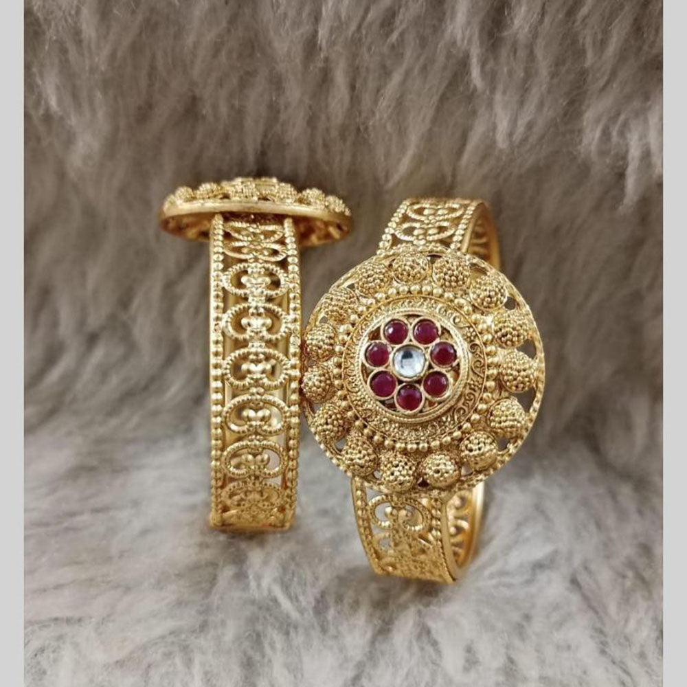 Star India Gold Plated Pota Stone And Pearl Openable Bracelet