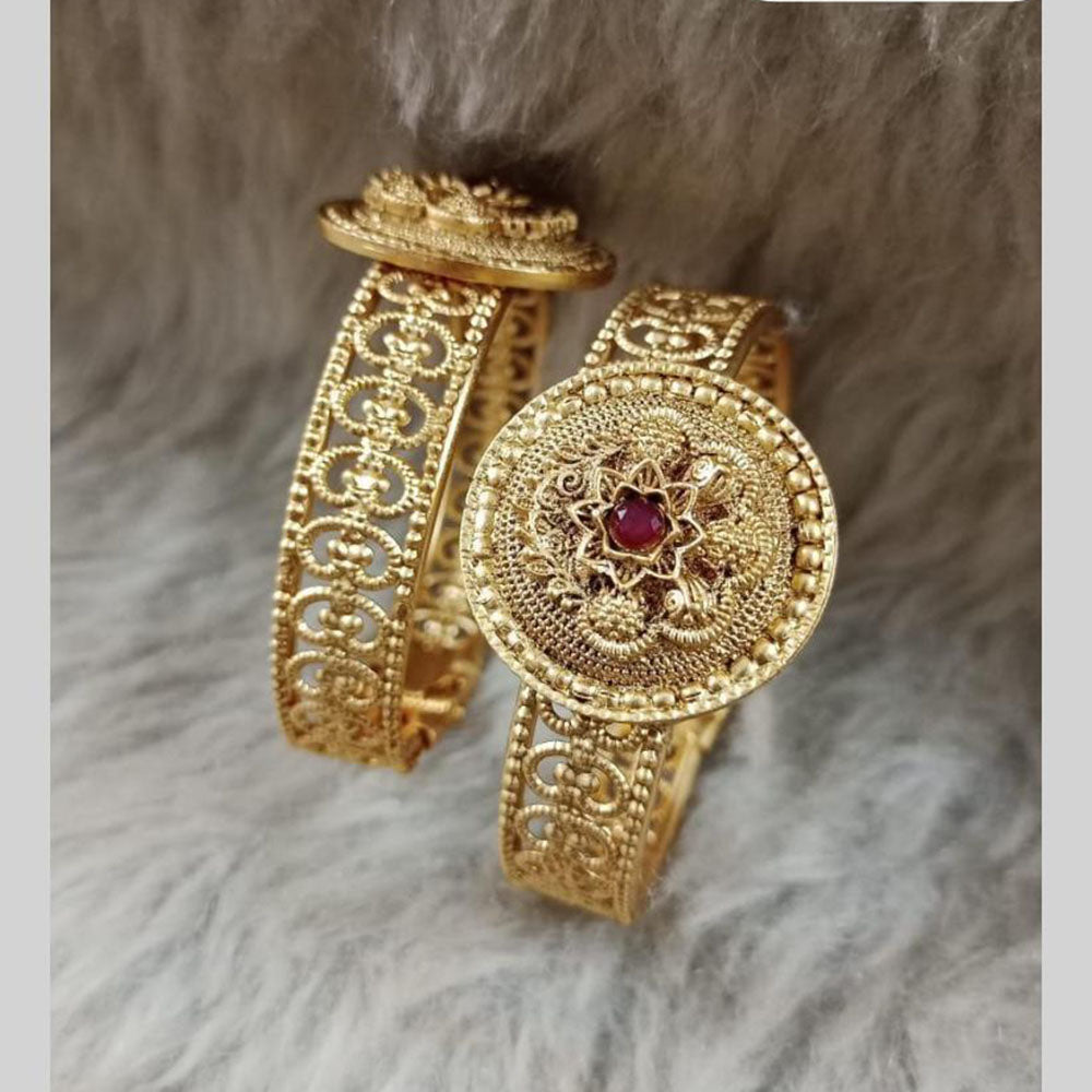 Star India Gold Plated Pota Stone And Pearl Openable Bracelet