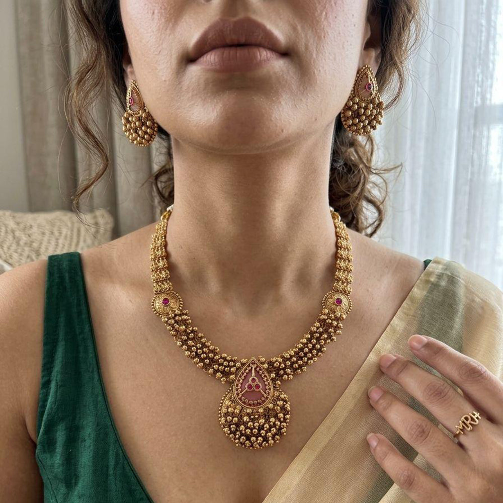 Jewel Addiction Premium Pota Stone And Pearl Necklace Set
