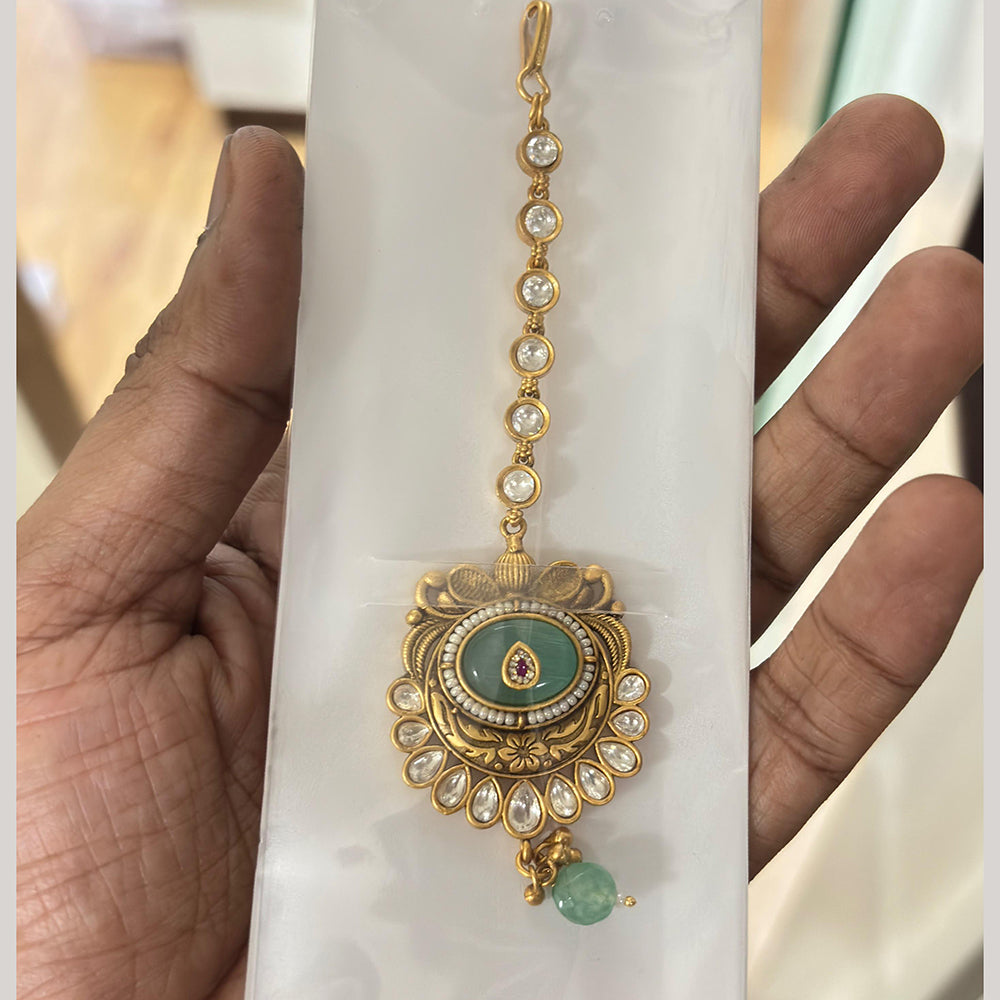 Jewel Addiction Graceful Pota Stone And Pearl Maangtikka