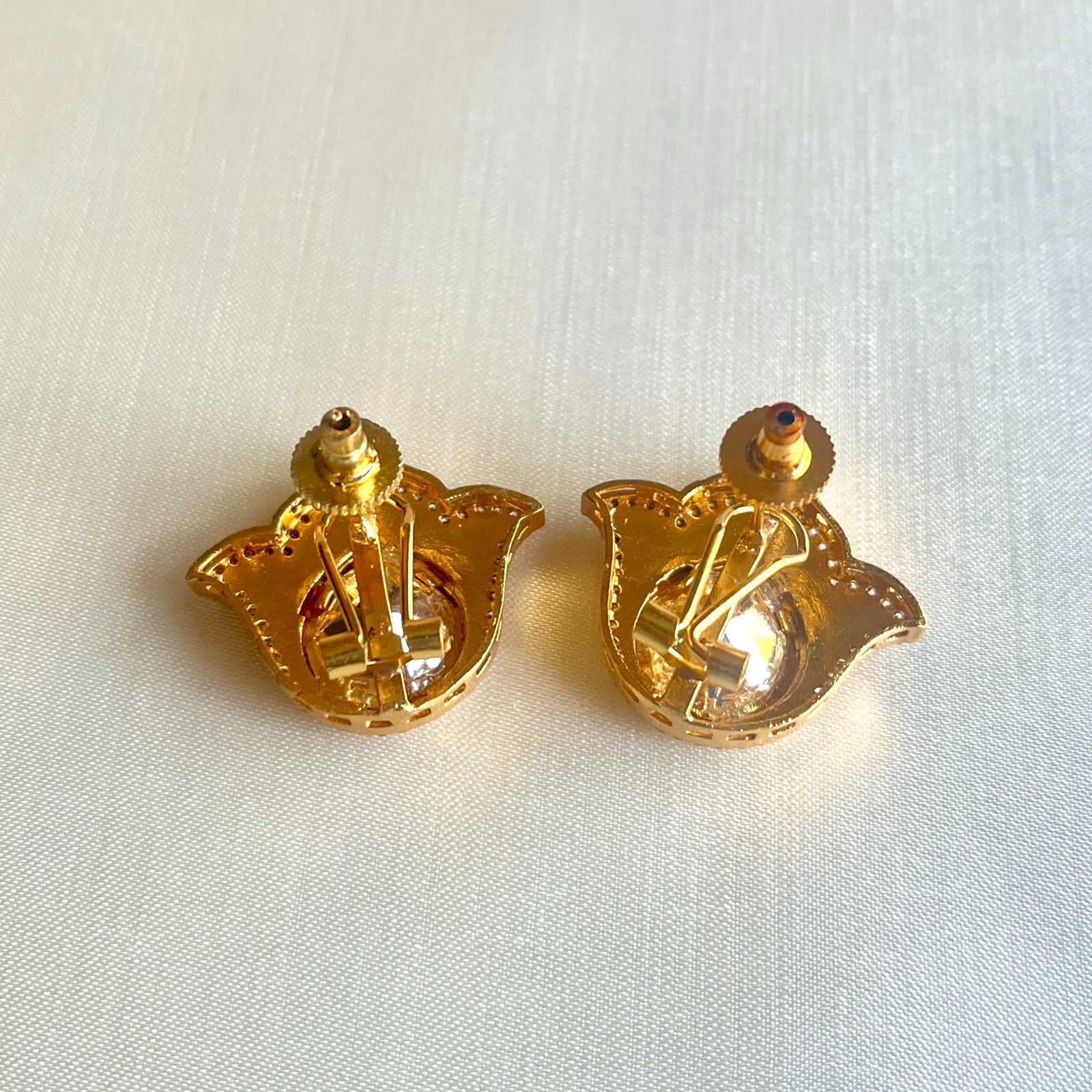 Jewel Treatzz Tulip Flower Stud Earrings Gold Plated With Dark Pink Enamel, Big Pear Shaped Uncut Polki Kundan Stone Bordered With CZ Stone