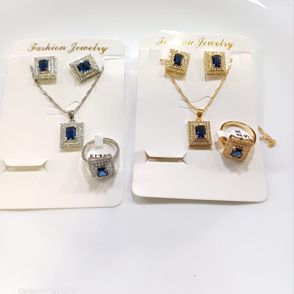 Tarohi Jewels Crystal Stone Chain Pendant Set