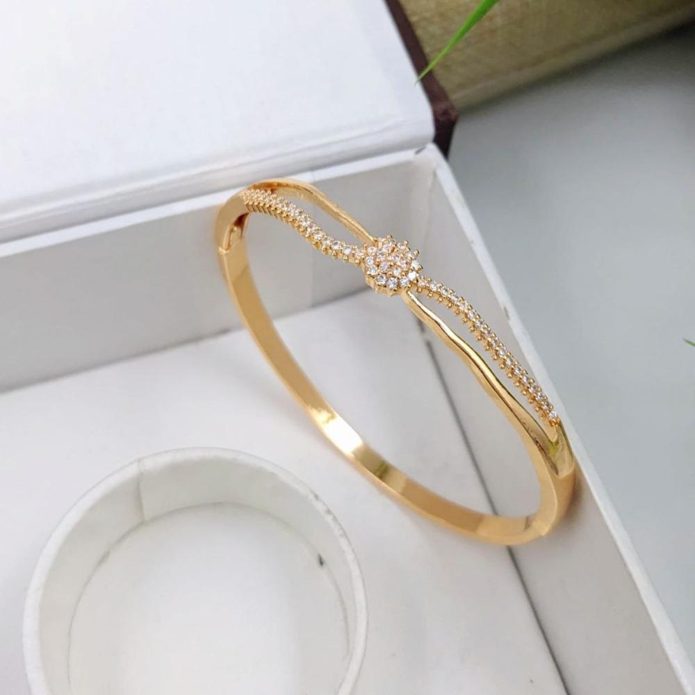 Aamrapali Modern Austrian Stone Wrist Bracelet