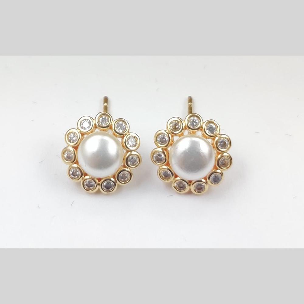 Aamrapali Austrian Stone And Pearl Studs Earrings